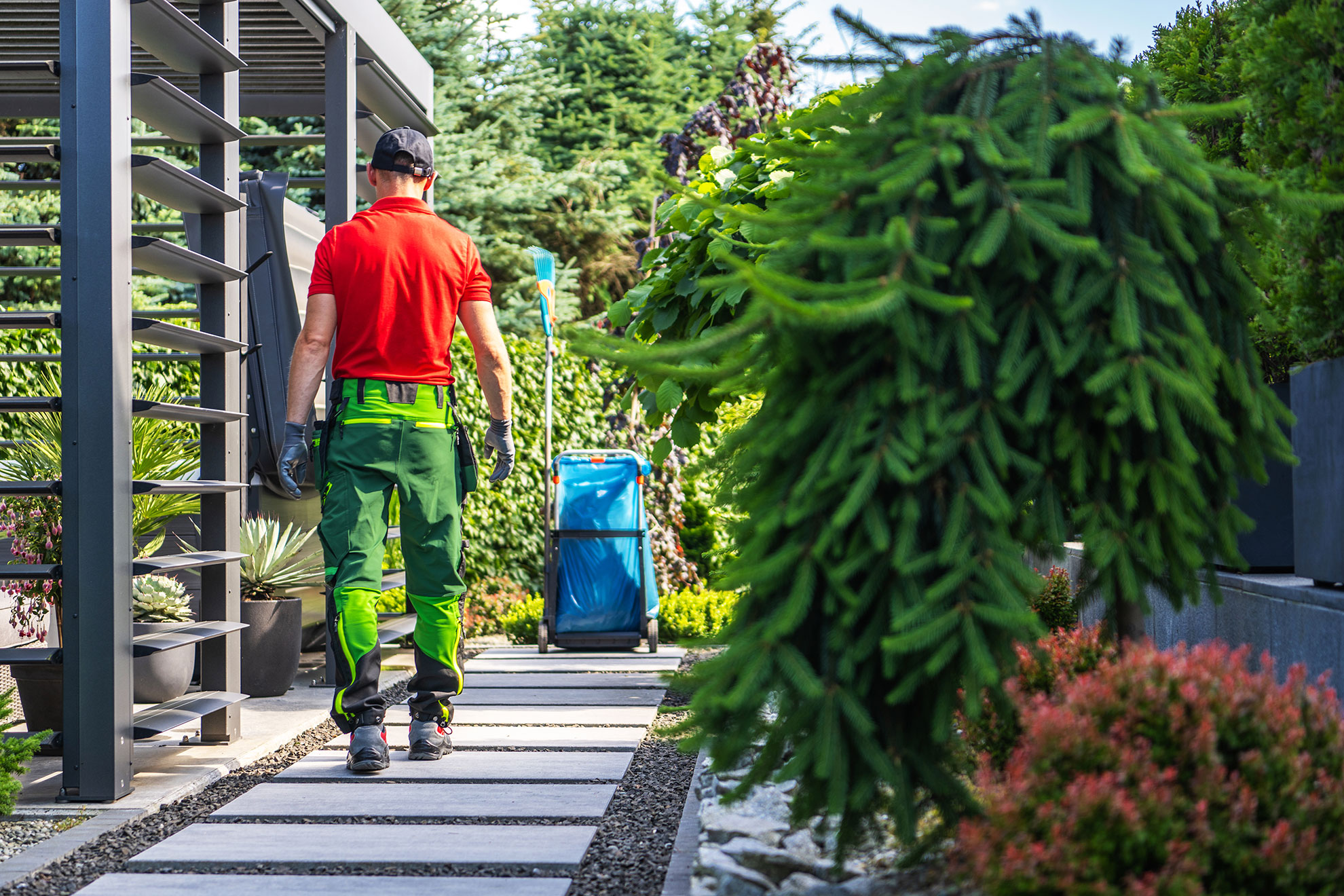 Hof- und Wegereinigung